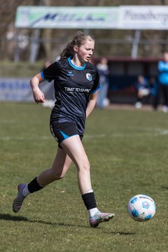 Bild 145 - wBJ VfL Pinneberg - Waldd�rfer SV : Ergebnis: 5:0